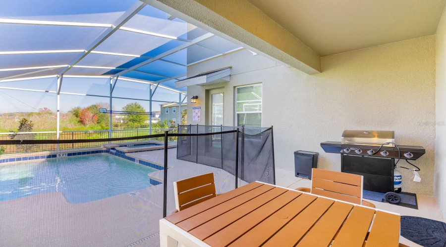 DAVENPORT, Florida 33896, 5 Bedrooms Bedrooms, ,5 BathroomsBathrooms,Residential,For Sale,PLAY THROUGH,0,MFRO6415351