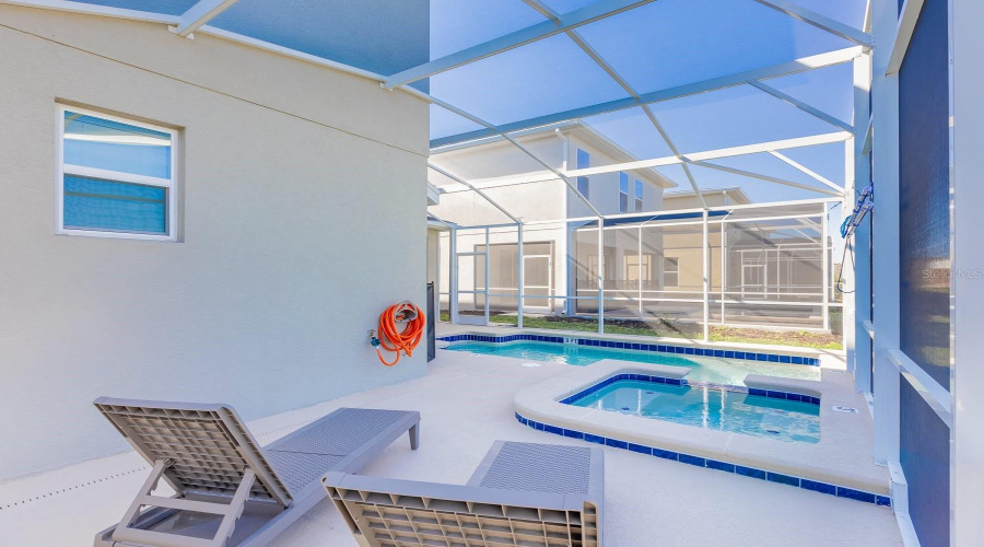 DAVENPORT, Florida 33896, 5 Bedrooms Bedrooms, ,5 BathroomsBathrooms,Residential,For Sale,PLAY THROUGH,0,MFRO6415351