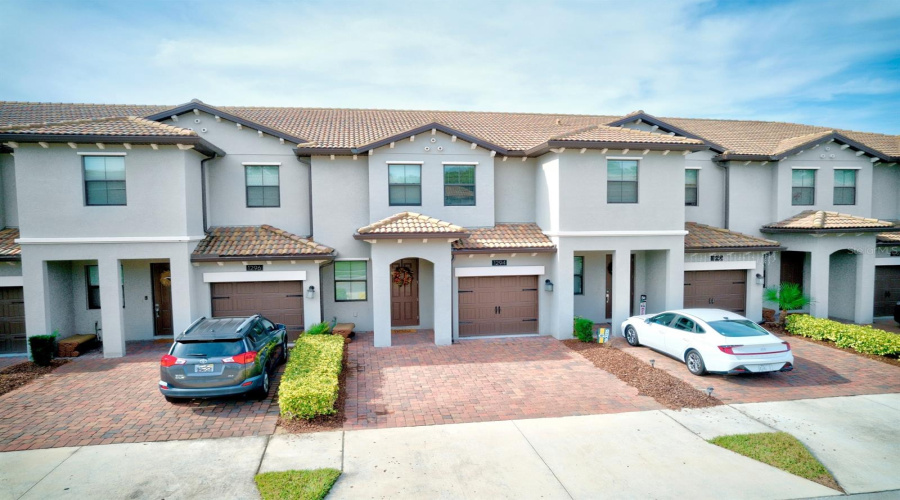 DAVENPORT, Florida 33896, 3 Bedrooms Bedrooms, ,2 BathroomsBathrooms,Residential,For Sale,ROYAL ST GEORGE,0,MFRO6414466