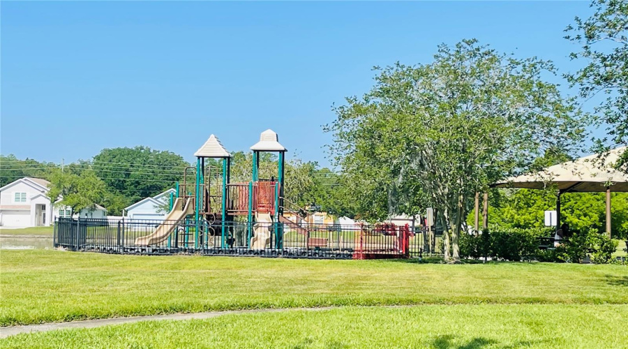 KISSIMMEE, Florida 34746, 4 Bedrooms Bedrooms, ,2 BathroomsBathrooms,Residential,For Sale,SPRING BLOSSOM,0,MFRS5151862