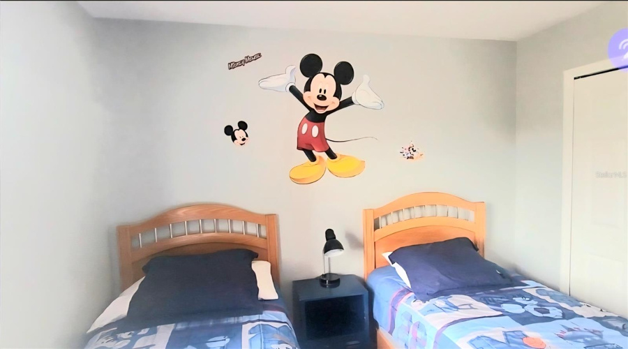 Themed bedroom