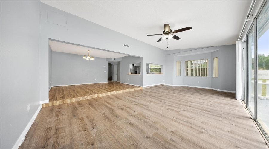 DAVENPORT, Florida 33897, 3 Bedrooms Bedrooms, ,3 BathroomsBathrooms,Residential,For Sale,ORCHID,0,MFRO6413987