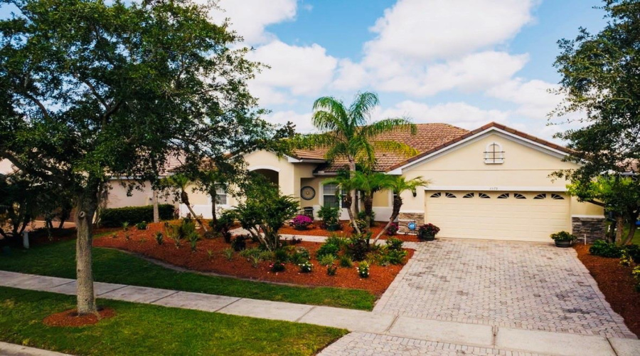 KISSIMMEE, Florida 34746, 4 Bedrooms Bedrooms, ,2 BathroomsBathrooms,Residential,For Sale,VALLEYVIEW,0,MFRS5151551