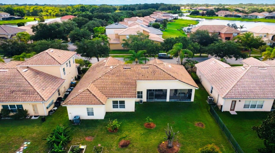 KISSIMMEE, Florida 34746, 4 Bedrooms Bedrooms, ,2 BathroomsBathrooms,Residential,For Sale,VALLEYVIEW,0,MFRS5151551