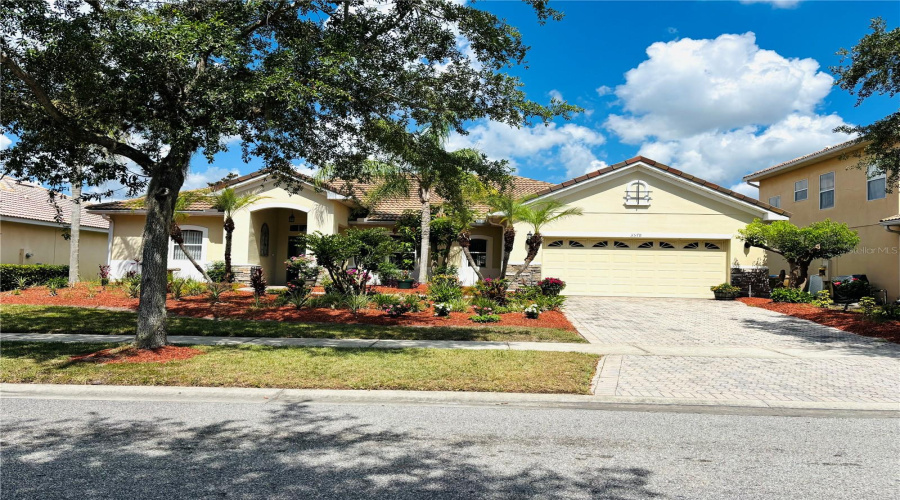 KISSIMMEE, Florida 34746, 4 Bedrooms Bedrooms, ,2 BathroomsBathrooms,Residential,For Sale,VALLEYVIEW,0,MFRS5151551