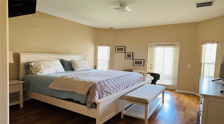 KISSIMMEE, Florida 34746, 4 Bedrooms Bedrooms, ,2 BathroomsBathrooms,Residential,For Sale,VALLEYVIEW,0,MFRS5151551