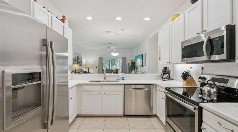 DAVENPORT, Florida 33897, 3 Bedrooms Bedrooms, ,2 BathroomsBathrooms,Residential,For Sale,LUCAYA,0,MFRO6416880