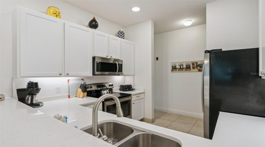 DAVENPORT, Florida 33897, 3 Bedrooms Bedrooms, ,2 BathroomsBathrooms,Residential,For Sale,LUCAYA,0,MFRO6416880