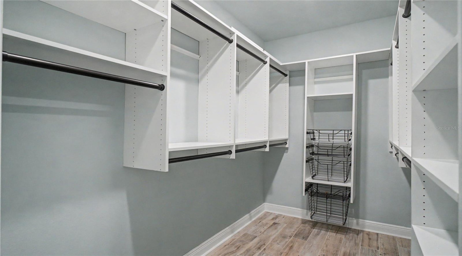 KISSIMMEE, Florida 34746, 4 Bedrooms Bedrooms, ,4 BathroomsBathrooms,Residential,For Sale,AGOSTINO,0,MFRO6417134