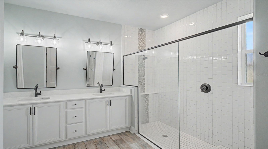 KISSIMMEE, Florida 34746, 4 Bedrooms Bedrooms, ,4 BathroomsBathrooms,Residential,For Sale,AGOSTINO,0,MFRO6417134