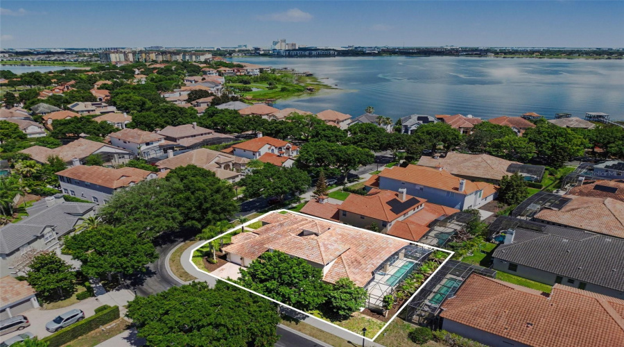 ORLANDO, Florida 32836, 5 Bedrooms Bedrooms, ,4 BathroomsBathrooms,Residential,For Sale,LIVORNO,0,MFRO6416839