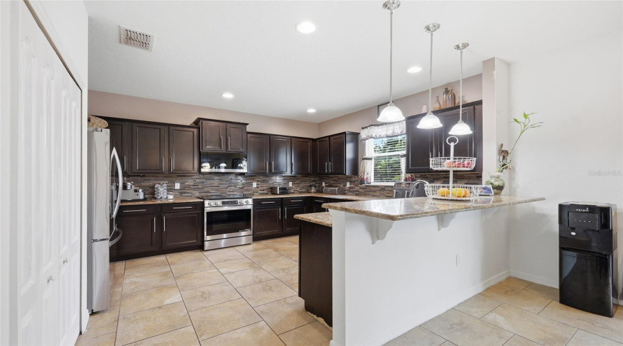DAVENPORT, Florida 33896, 4 Bedrooms Bedrooms, ,2 BathroomsBathrooms,Residential,For Sale,SEQUOIA,0,MFRO6417095