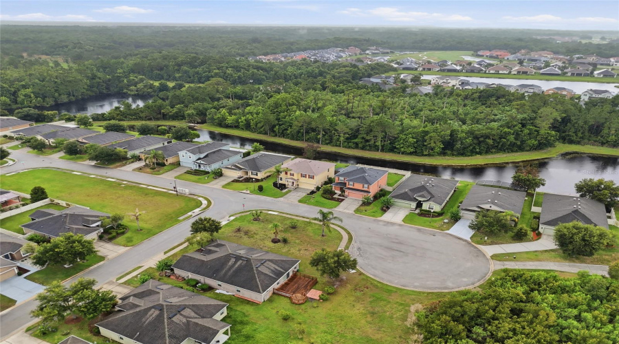DAVENPORT, Florida 33896, 4 Bedrooms Bedrooms, ,2 BathroomsBathrooms,Residential,For Sale,SEQUOIA,0,MFRO6417095