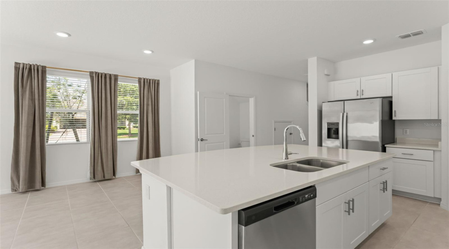 KISSIMMEE, Florida 34746, 3 Bedrooms Bedrooms, ,2 BathroomsBathrooms,Residential,For Sale,LANDING NET,0,MFRO6416193