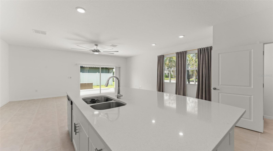 KISSIMMEE, Florida 34746, 3 Bedrooms Bedrooms, ,2 BathroomsBathrooms,Residential,For Sale,LANDING NET,0,MFRO6416193