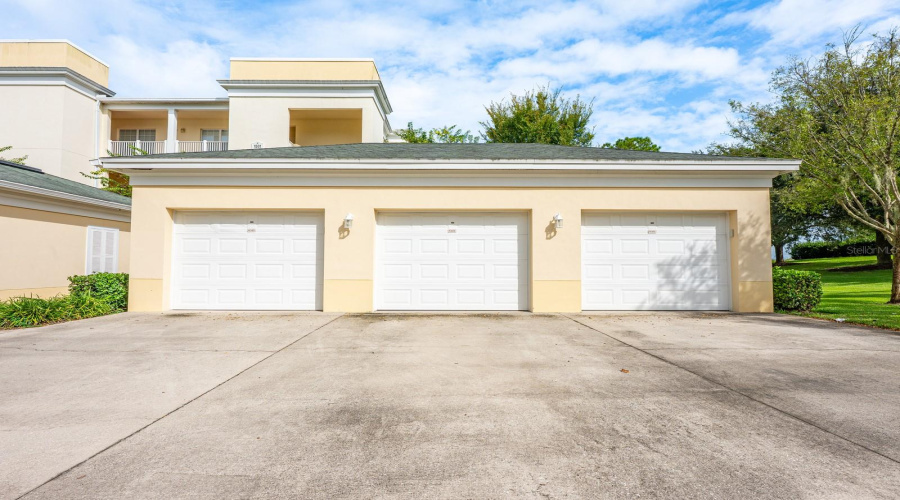 1-car garage.