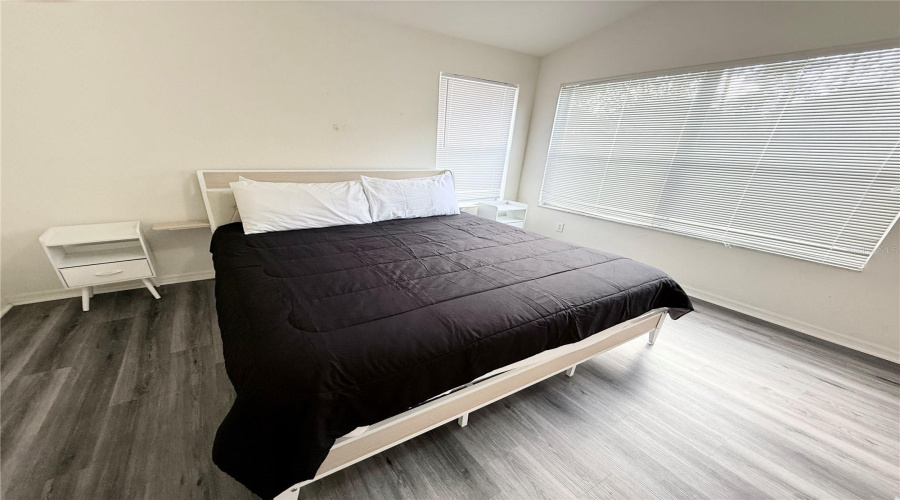 DAVENPORT, Florida 33896, 6 Bedrooms Bedrooms, ,6 BathroomsBathrooms,Residential,For Sale,WINDSOR,0,MFRTB8495409