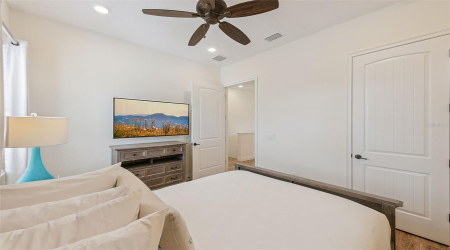 KISSIMMEE, Florida 34747, 4 Bedrooms Bedrooms, ,3 BathroomsBathrooms,Residential,For Sale,LOST SHAKER,0,MFRW7886703