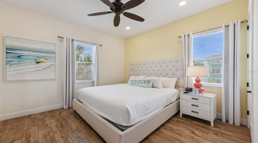 KISSIMMEE, Florida 34747, 4 Bedrooms Bedrooms, ,3 BathroomsBathrooms,Residential,For Sale,LOST SHAKER,0,MFRW7886703