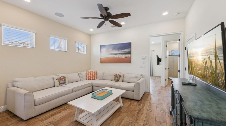 KISSIMMEE, Florida 34747, 4 Bedrooms Bedrooms, ,3 BathroomsBathrooms,Residential,For Sale,LOST SHAKER,0,MFRW7886703