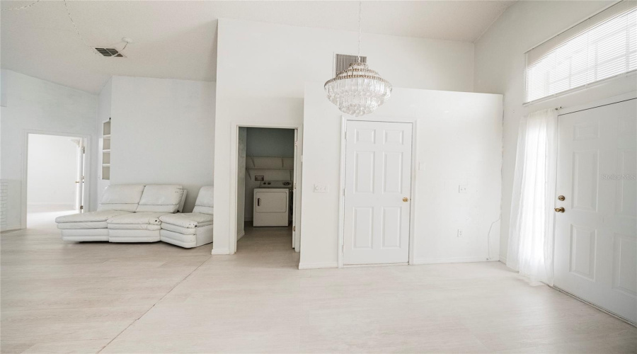 DAVENPORT, Florida 33837, 3 Bedrooms Bedrooms, ,2 BathroomsBathrooms,Residential,For Sale,CHINA BERRY,0,MFRTB8519632