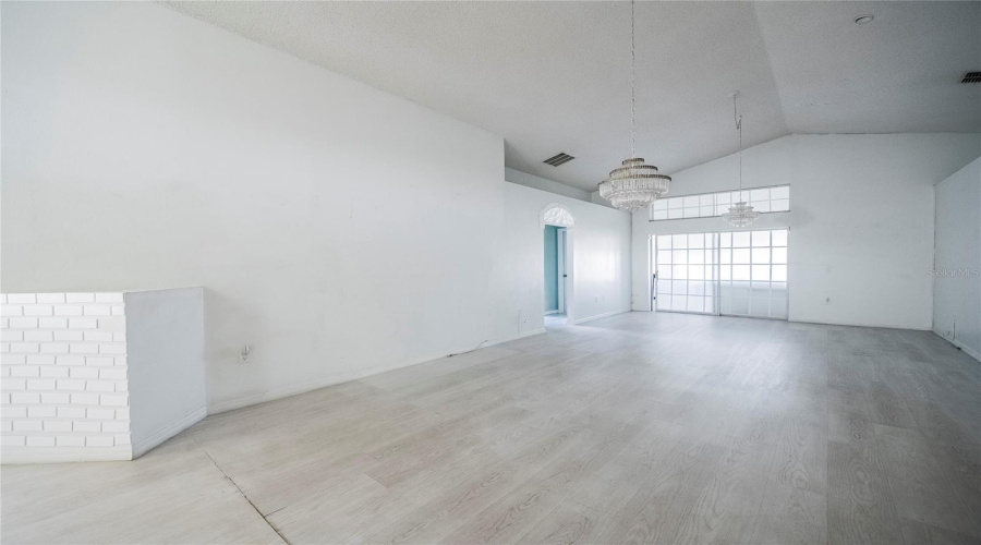 DAVENPORT, Florida 33837, 3 Bedrooms Bedrooms, ,2 BathroomsBathrooms,Residential,For Sale,CHINA BERRY,0,MFRTB8519632