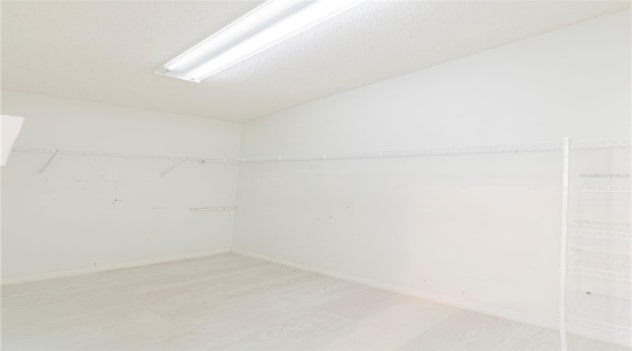 DAVENPORT, Florida 33837, 3 Bedrooms Bedrooms, ,2 BathroomsBathrooms,Residential,For Sale,CHINA BERRY,0,MFRTB8519632