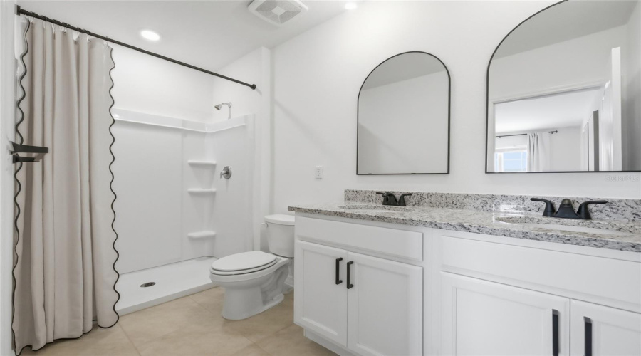 DAVENPORT, Florida 33837, 3 Bedrooms Bedrooms, ,2 BathroomsBathrooms,Residential,For Sale,WOODEN,0,MFRO6417577