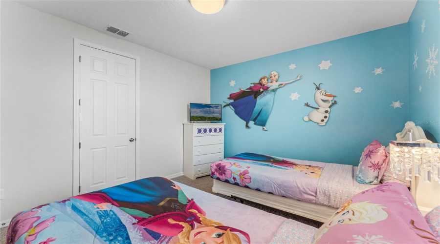 KISSIMMEE, Florida 34747, 9 Bedrooms Bedrooms, ,6 BathroomsBathrooms,Residential,For Sale,CARIBBEAN VIEW,0,MFRS5152046