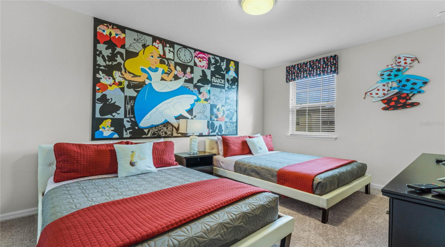 KISSIMMEE, Florida 34747, 9 Bedrooms Bedrooms, ,6 BathroomsBathrooms,Residential,For Sale,CARIBBEAN VIEW,0,MFRS5152046