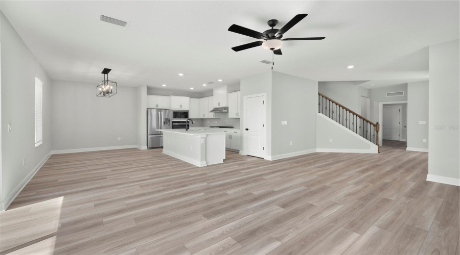 KISSIMMEE, Florida 34747, 6 Bedrooms Bedrooms, ,4 BathroomsBathrooms,Residential,For Sale,MARLOW,0,MFRTB8520006