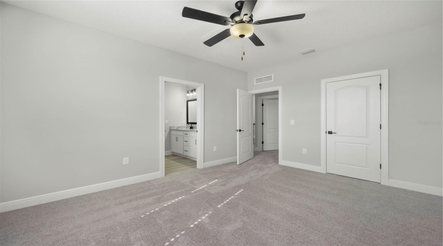 KISSIMMEE, Florida 34747, 6 Bedrooms Bedrooms, ,4 BathroomsBathrooms,Residential,For Sale,MARLOW,0,MFRTB8520006