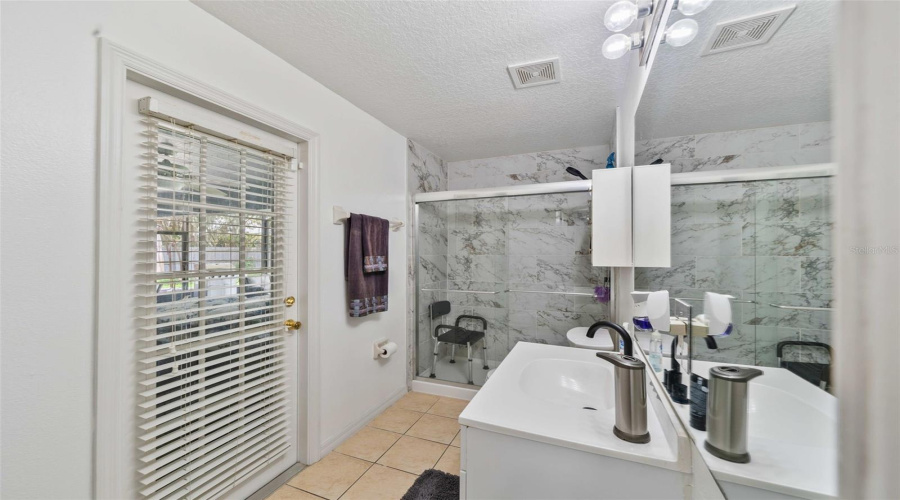 2nd Bathroom