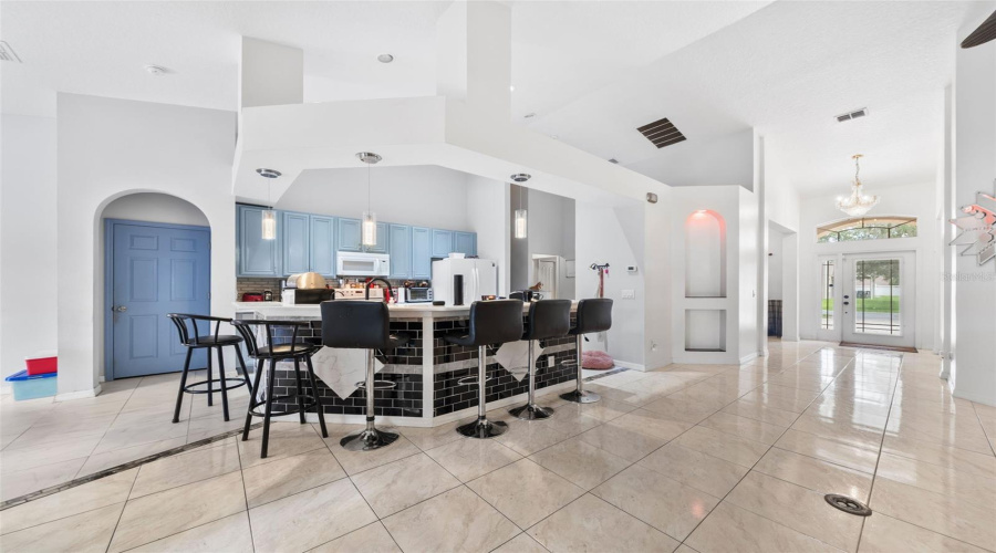 Kitchen Breakfast Bar