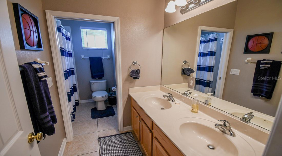CELEBRATION, Florida 34747, 6 Bedrooms Bedrooms, ,4 BathroomsBathrooms,Residential,For Sale,WATERSIDE,0,MFRO6413869