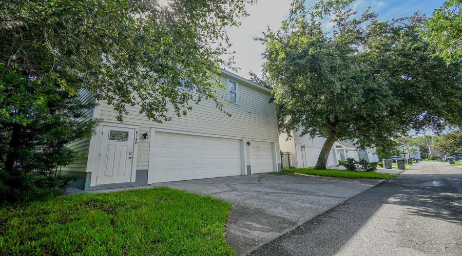 CELEBRATION, Florida 34747, 6 Bedrooms Bedrooms, ,4 BathroomsBathrooms,Residential,For Sale,WATERSIDE,0,MFRO6413869