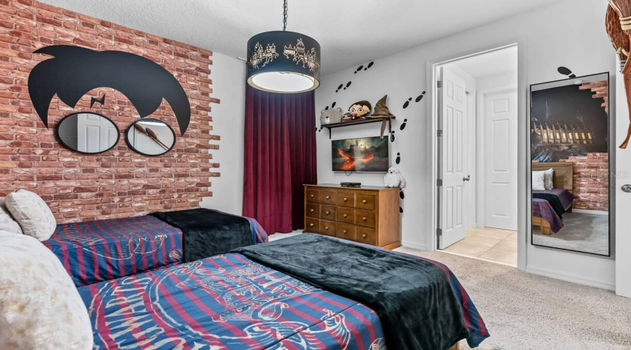 KISSIMMEE, Florida 34747, 9 Bedrooms Bedrooms, ,6 BathroomsBathrooms,Residential,For Sale,FLEMING MIST,0,MFRO6417067