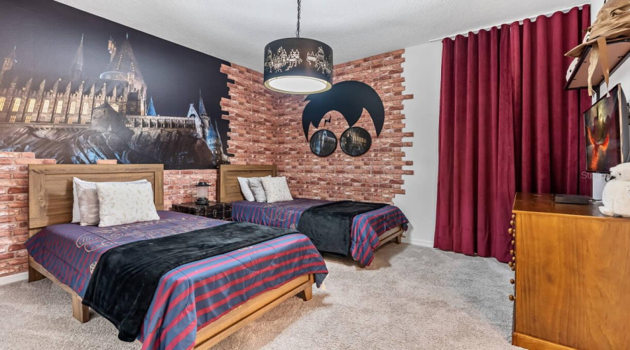 KISSIMMEE, Florida 34747, 9 Bedrooms Bedrooms, ,6 BathroomsBathrooms,Residential,For Sale,FLEMING MIST,0,MFRO6417067