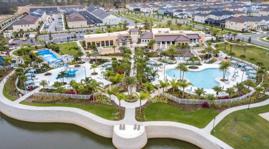 KISSIMMEE, Florida 34747, 9 Bedrooms Bedrooms, ,6 BathroomsBathrooms,Residential,For Sale,FLEMING MIST,0,MFRO6417067
