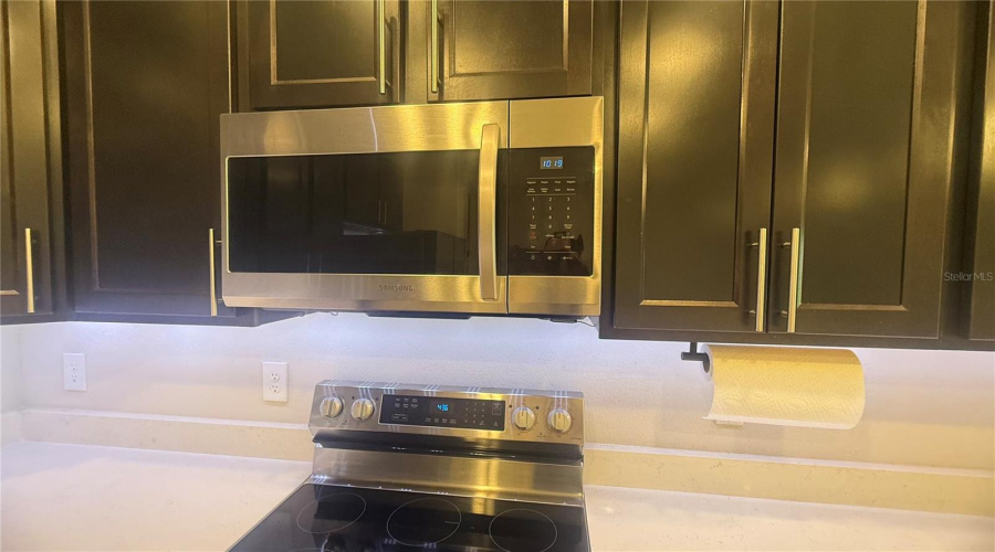 KISSIMMEE, Florida 34746, 3 Bedrooms Bedrooms, ,2 BathroomsBathrooms,Residential,For Sale,CORAL CASTLE,0,MFRS5152027
