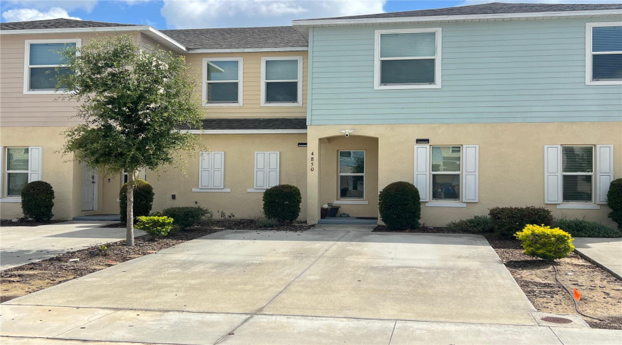 KISSIMMEE, Florida 34746, 3 Bedrooms Bedrooms, ,2 BathroomsBathrooms,Residential,For Sale,CORAL CASTLE,0,MFRS5152027