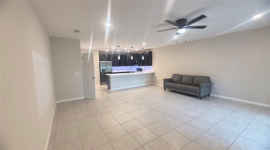 KISSIMMEE, Florida 34746, 3 Bedrooms Bedrooms, ,2 BathroomsBathrooms,Residential,For Sale,CORAL CASTLE,0,MFRS5152027