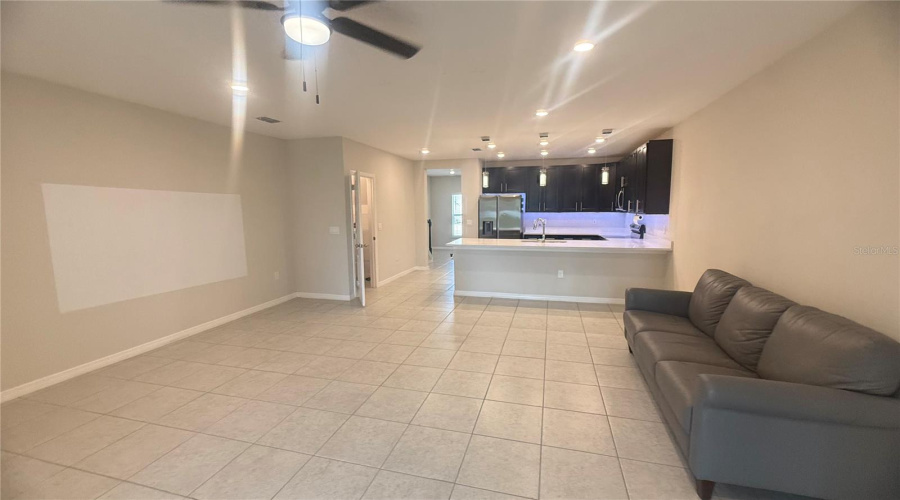 KISSIMMEE, Florida 34746, 3 Bedrooms Bedrooms, ,2 BathroomsBathrooms,Residential,For Sale,CORAL CASTLE,0,MFRS5152027