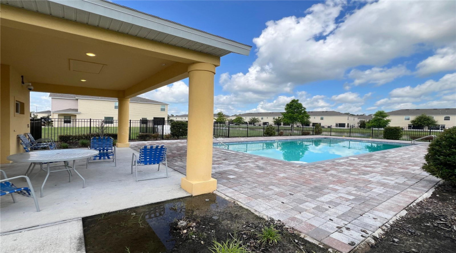 KISSIMMEE, Florida 34746, 3 Bedrooms Bedrooms, ,2 BathroomsBathrooms,Residential,For Sale,CORAL CASTLE,0,MFRS5152027