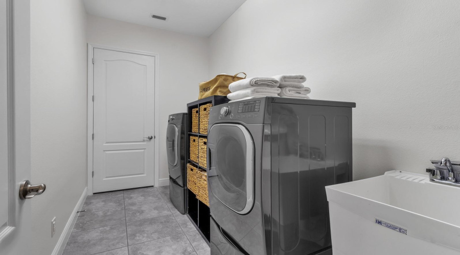 KISSIMMEE, Florida 34747, 3 Bedrooms Bedrooms, ,2 BathroomsBathrooms,Residential,For Sale,ANTILLES CLUB,0,MFRO6311232