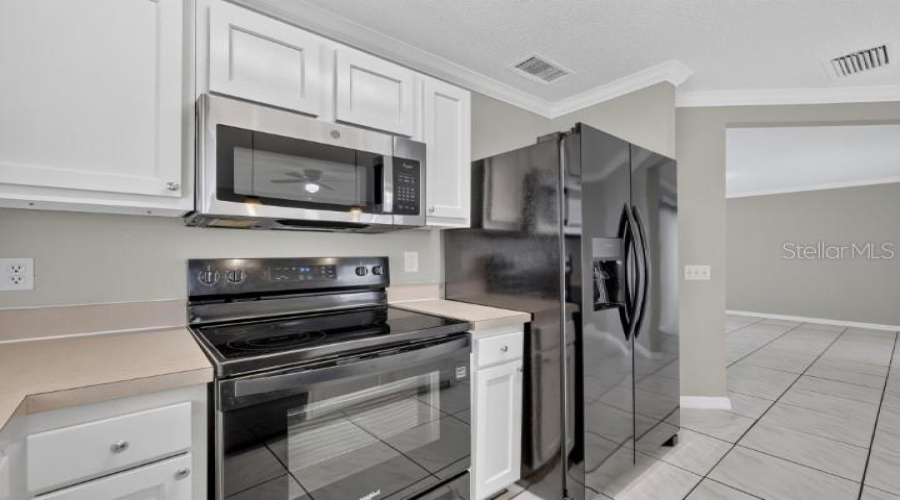 KISSIMMEE, Florida 34746, 5 Bedrooms Bedrooms, ,3 BathroomsBathrooms,Residential,For Sale,HAMLET,0,MFRO6417624