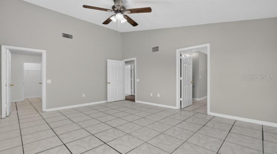 KISSIMMEE, Florida 34746, 5 Bedrooms Bedrooms, ,3 BathroomsBathrooms,Residential,For Sale,HAMLET,0,MFRO6417624