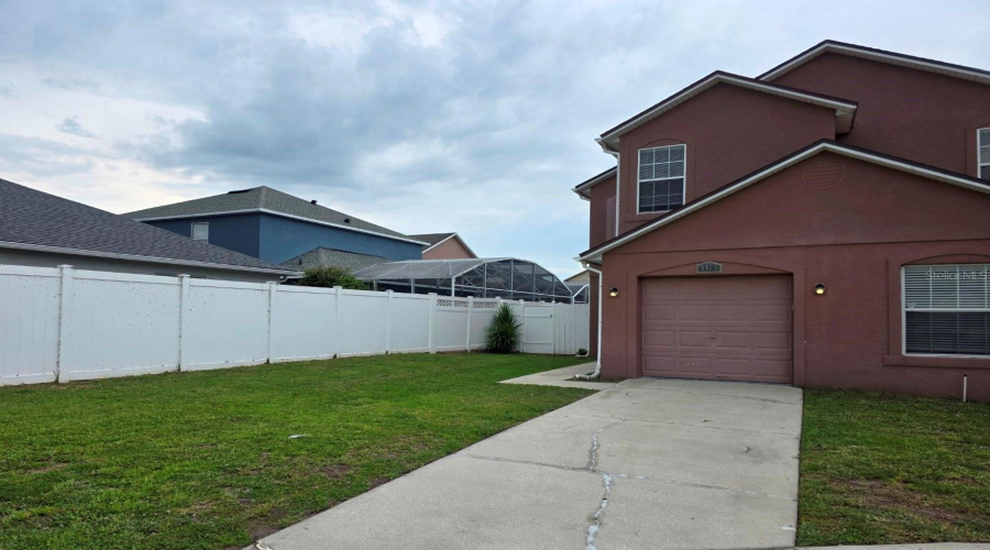KISSIMMEE, Florida 34746, 5 Bedrooms Bedrooms, ,3 BathroomsBathrooms,Residential,For Sale,HAMLET,0,MFRO6417624