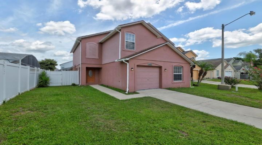 KISSIMMEE, Florida 34746, 5 Bedrooms Bedrooms, ,3 BathroomsBathrooms,Residential,For Sale,HAMLET,0,MFRO6417624