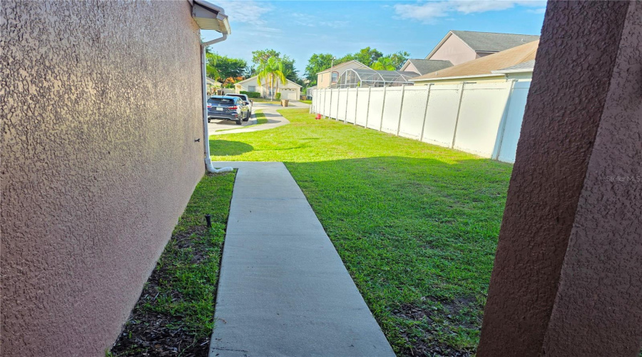 KISSIMMEE, Florida 34746, 5 Bedrooms Bedrooms, ,3 BathroomsBathrooms,Residential,For Sale,HAMLET,0,MFRO6417624